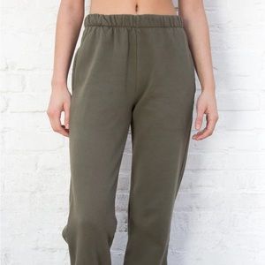 Brandy Melville Sweatpants Rosa